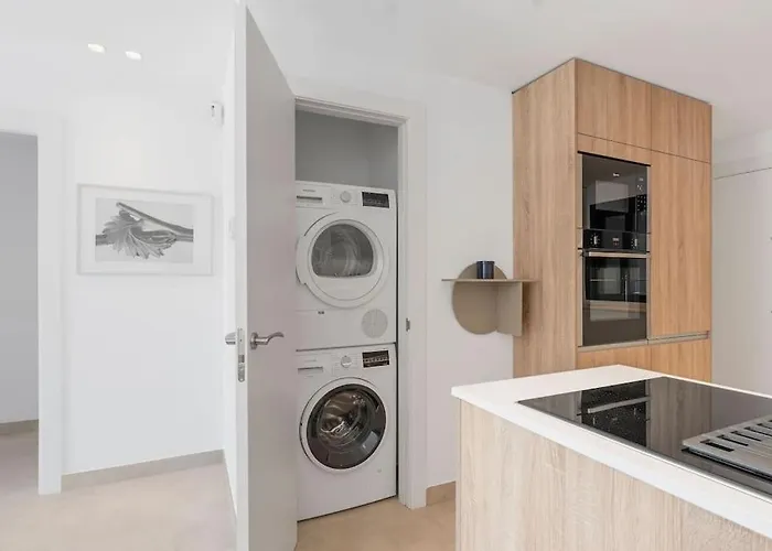 Stylish 1 Bedroom Apartment In Puerto Banus